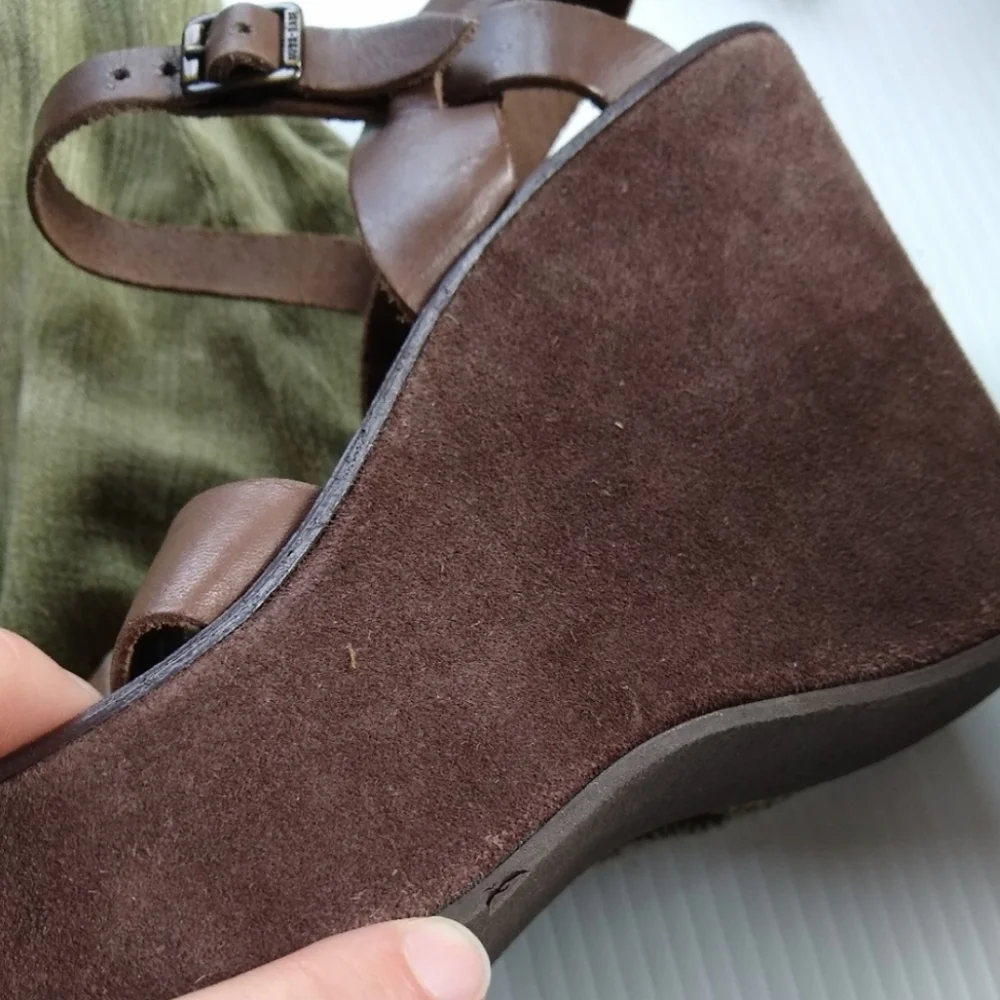 KORK EASE Bette Strappy Brown Suede Chunky Platform Wedge Sandals size 9